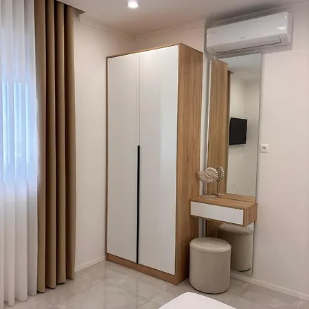 Διαμέρισμα Grand View 360 *