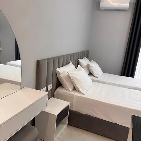 Διαμέρισμα Grand View 360 *