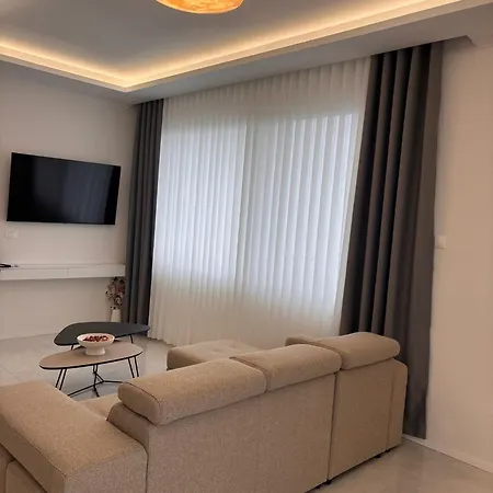 Διαμέρισμα Grand View 360